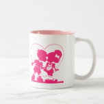 Ésta es taza del día de San Valentín del beso del 