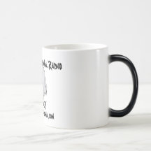 Estamos detrás la taza de radio