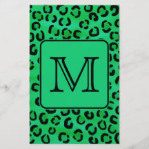 Estampado leopardo verde con el monograma de encar tarjetones