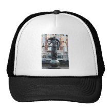 Estatua de señora Fortuna, Amsterdam Gorro