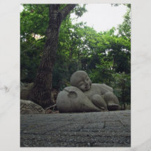 Estatua sonriente del niño tarjetones