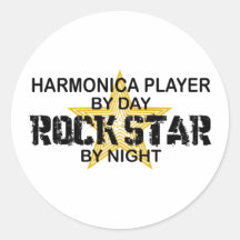 Estrella del rock de la armónica por noche etiqueta