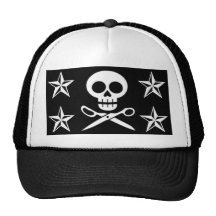 Estrellas náuticas del cráneo y del gorra de las t