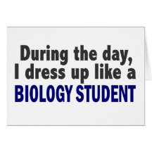 Estudiante de la biología durante el día felicitación