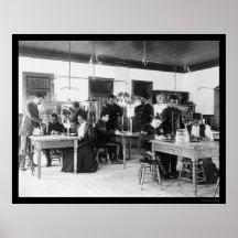 Estudiar al instituto VA 1899 de Hampton de la fís Impresiones