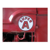 Estupendo un detalle del tractor postales