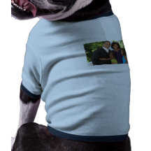 familia de obama en su mascota ropa de perro