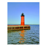 Faro de Milwaukee Pierhead, el lago Michigan Tarjetas Postales