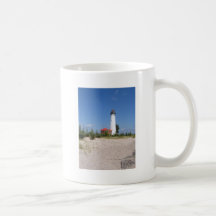 Faro quebradizo del punto tazas