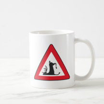 Fauna el tropezar (roadsign de los ciervos) tazas de café