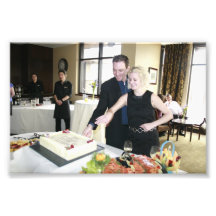 FIESTA DE COMPROMISO: ¡TORTA DEL CORTE DE SHANE Y  IMPRESION FOTOGRAFICA