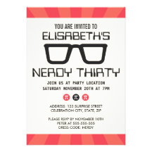 Fiesta de cumpleaños Nerdy treinta con los vidrios Invitacion Personal