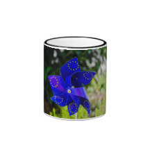 Flor azul del molino de viento tazas de café