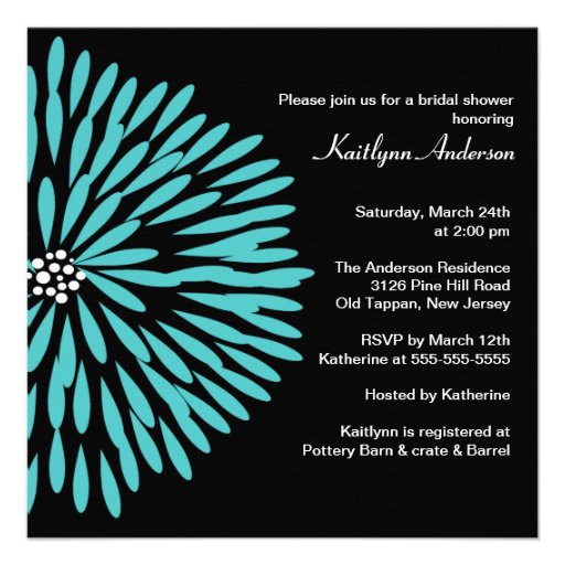 Flor de la turquesa en la invitación nupcial negra