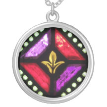 Flor de lis (series de la catedral de N) Collar