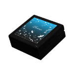 Floral blanco en azul caja de recuerdo
