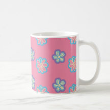 flores caprichosas lindas en rosa tazas