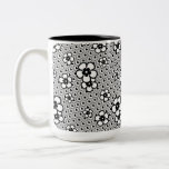 Flores con los corazones y los círculos taza de café