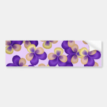 Flores púrpuras delicadas etiqueta de parachoque