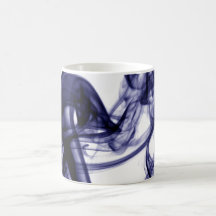 Fotografía del humo - taza azul