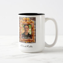 Frida Kahlo Reflejando Taza De Café