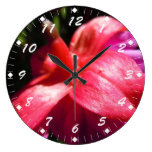 Fuschia simple relojes de pared