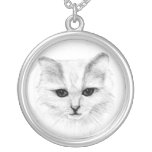 Gatito pendiente del dibujo de lápiz del gato de l