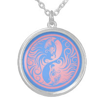 Gatitos rosados y azules de Yin Yang Collares