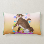 Gato anaranjado feliz y mariposas suaves almohadas