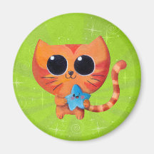 Gato anaranjado lindo con la estrella imán para frigorifico