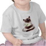Gato con la flor camisetas