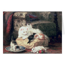 Gato con sus gatitos en un amortiguador tarjeton