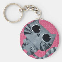 Gato gris lindo con los ojos morados grandes llaveros personalizados
