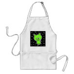 Gato verde fantasmagórico lindo con los palos delantales
