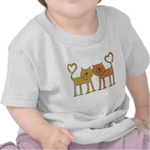 Gatos lindos del dibujo animado con las colas curv camisetas