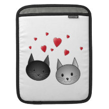 Gatos negros y grises lindos, con los corazones mangas de iPad