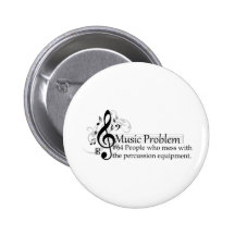 Gente que ensucia con el equipo de la percusión pin