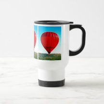 Globo del aire caliente para celebrar vida taza de café