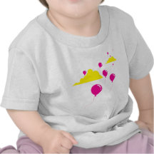 Globos y nubes coloridos camiseta