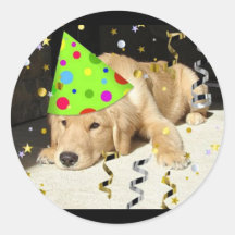 Golden retriever del juerguista del cumpleaños pegatina redonda