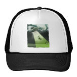 Gorra cómico de la abducción de la vaca del UFO