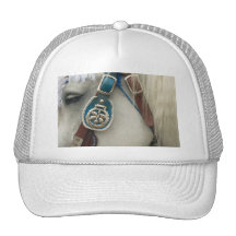 Gorra con la cabeza de un caballo