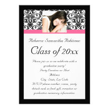 Graduación rosada y negra del damasco de Fushcia Invitaciones Personalizada