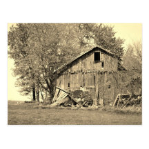 Granero viejo en la postal rural de Ohio