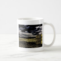 Granja con las balas de heno taza