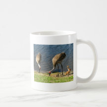 Grúas gemelas del bebé taza de café
