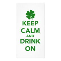 Guarde la calma y beba el día del St. Patricks Tarjeta Fotografica Personalizada