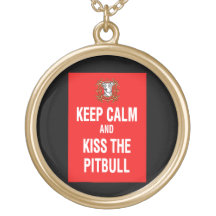 Guarde la calma y bese el Pitbull Grímpola