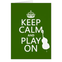 Guarde la calma y el juego en (violoncelo) (cualqu felicitaciones