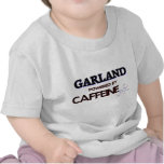 Guirnalda accionada por el cafeína camiseta